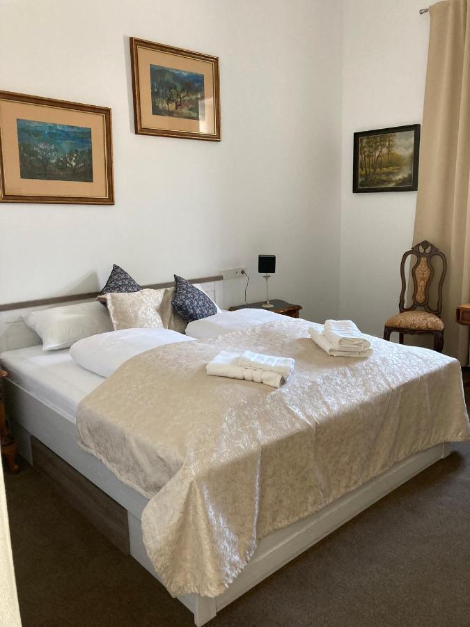 Kira Panzio Bed & Breakfast Lengyeltoti Dış mekan fotoğraf